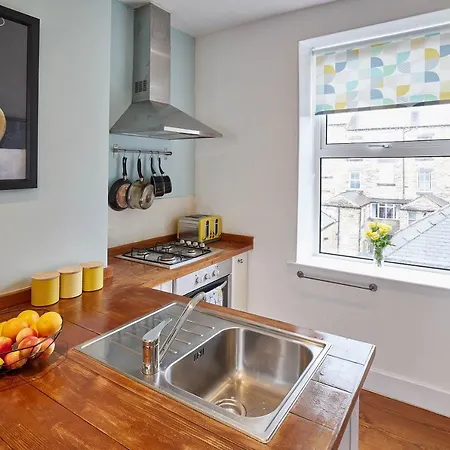 The Granville - Delightful 2-bed Victorian * Harrogate