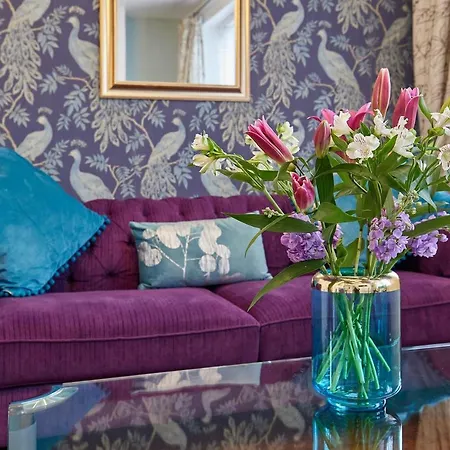 The Granville - Delightful 2-bed Victorian Harrogate